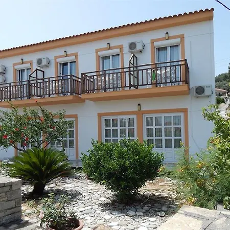 Dina Hotel 2*
