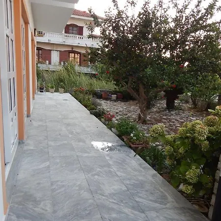 Hotel Dina Kokkari