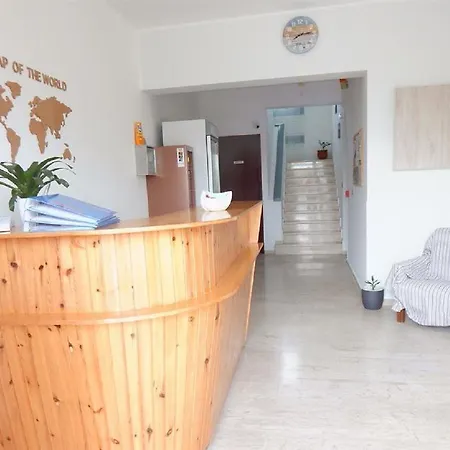 Dina Hotel 2*
